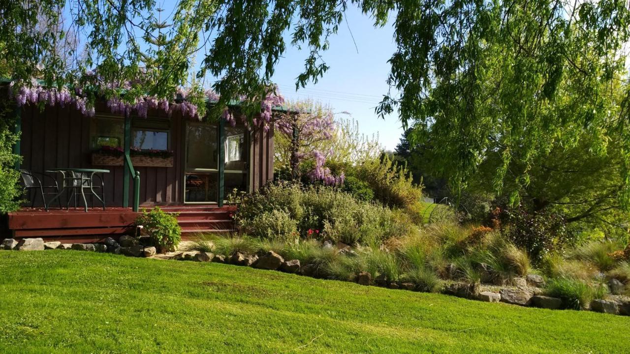 Waterwheel Cottage Upper Moutere Kültér fotó