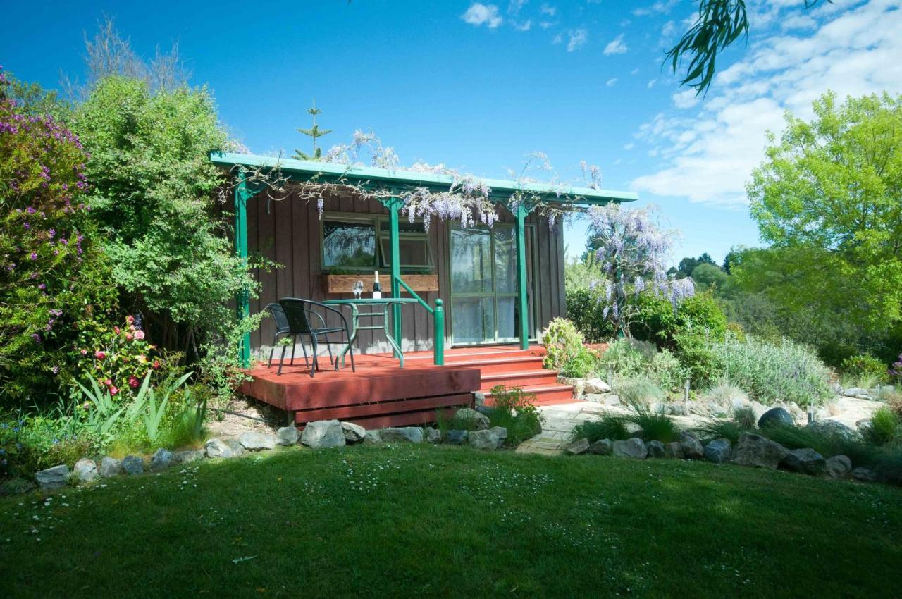 Waterwheel Cottage Upper Moutere Kültér fotó